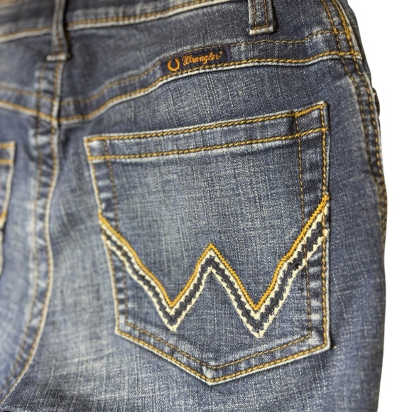 Wrangler Ultimate Riding Jean Willow Mid-Rise Bootcut Size Womens 9*34 - Picture 9 of 16
